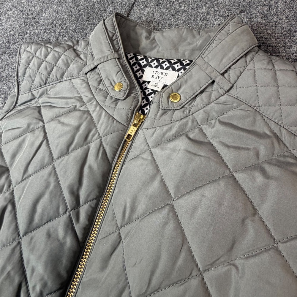 Crown &‎ Ivy Womens Size XL Gray Quilted Full Zip Vest Gold Hardware